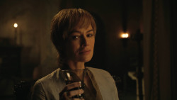 extant_GameOfThrones_8x01-Winterfell_2530