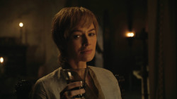 extant_GameOfThrones_8x01-Winterfell_2533