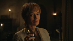 extant_GameOfThrones_8x01-Winterfell_2535