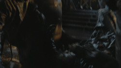 extant_GameOfThrones_8x01-Winterfell_2571