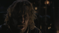 extant_GameOfThrones_8x01-Winterfell_2572