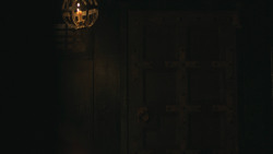 extant_GameOfThrones_8x01-Winterfell_2592