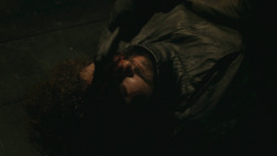 extant_GameOfThrones_8x01-Winterfell_2616