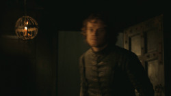 extant_GameOfThrones_8x01-Winterfell_2617