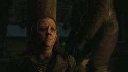 extant_GameOfThrones_8x01-Winterfell_2620