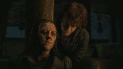 extant_GameOfThrones_8x01-Winterfell_2621