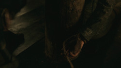 extant_GameOfThrones_8x01-Winterfell_2632