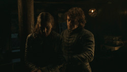 extant_GameOfThrones_8x01-Winterfell_2639