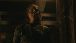 extant_GameOfThrones_8x01-Winterfell_2655