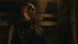 extant_GameOfThrones_8x01-Winterfell_2656