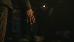 extant_GameOfThrones_8x01-Winterfell_2660