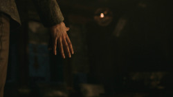 extant_GameOfThrones_8x01-Winterfell_2661