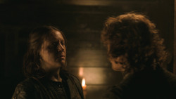 extant_GameOfThrones_8x01-Winterfell_2673