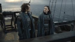 extant_GameOfThrones_8x01-Winterfell_2693