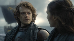 extant_GameOfThrones_8x01-Winterfell_2714