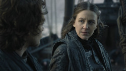 extant_GameOfThrones_8x01-Winterfell_2728