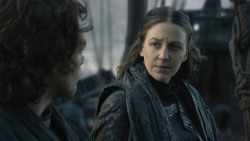 extant_GameOfThrones_8x01-Winterfell_2729