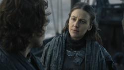 extant_GameOfThrones_8x01-Winterfell_2735