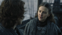 extant_GameOfThrones_8x01-Winterfell_2741