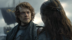 extant_GameOfThrones_8x01-Winterfell_2744