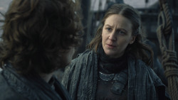 extant_GameOfThrones_8x01-Winterfell_2751
