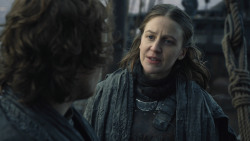 extant_GameOfThrones_8x01-Winterfell_2761