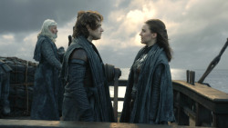 extant_GameOfThrones_8x01-Winterfell_2773