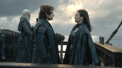 extant_GameOfThrones_8x01-Winterfell_2774