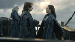 extant_GameOfThrones_8x01-Winterfell_2776