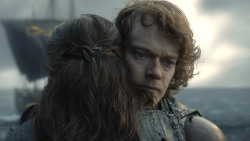 extant_GameOfThrones_8x01-Winterfell_2788