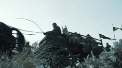 extant_GameOfThrones_8x01-Winterfell_2797