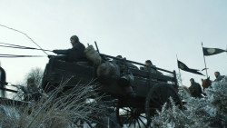extant_GameOfThrones_8x01-Winterfell_2798