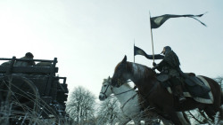 extant_GameOfThrones_8x01-Winterfell_2804