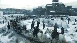 extant_GameOfThrones_8x01-Winterfell_2810
