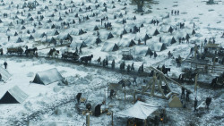extant_GameOfThrones_8x01-Winterfell_2826