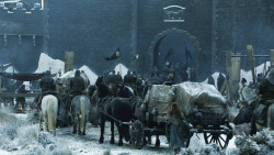 extant_GameOfThrones_8x01-Winterfell_2830