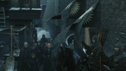 extant_GameOfThrones_8x01-Winterfell_2852