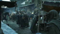 extant_GameOfThrones_8x01-Winterfell_2866