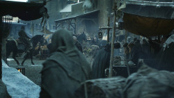 extant_GameOfThrones_8x01-Winterfell_2868