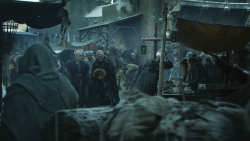 extant_GameOfThrones_8x01-Winterfell_2869