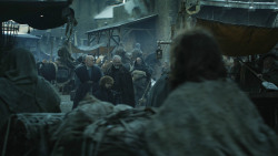 extant_GameOfThrones_8x01-Winterfell_2870