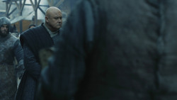 extant_GameOfThrones_8x01-Winterfell_2876