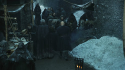 extant_GameOfThrones_8x01-Winterfell_2902