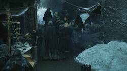 extant_GameOfThrones_8x01-Winterfell_2904