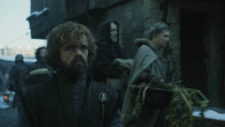 extant_GameOfThrones_8x01-Winterfell_2917