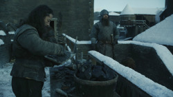 extant_GameOfThrones_8x01-Winterfell_2924