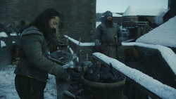 extant_GameOfThrones_8x01-Winterfell_2925