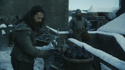 extant_GameOfThrones_8x01-Winterfell_2926