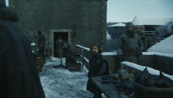 extant_GameOfThrones_8x01-Winterfell_2932