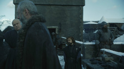 extant_GameOfThrones_8x01-Winterfell_2936